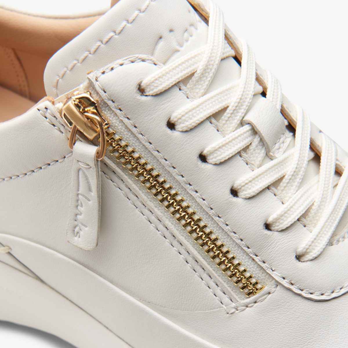 Tivoli Zip detail