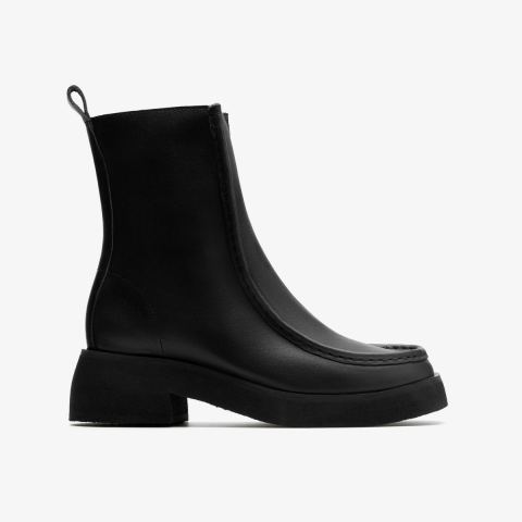 Effery Zip — Black Leather