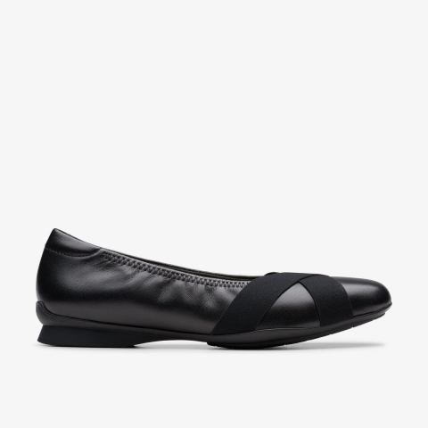 Jazmynn Gem — Black Leather