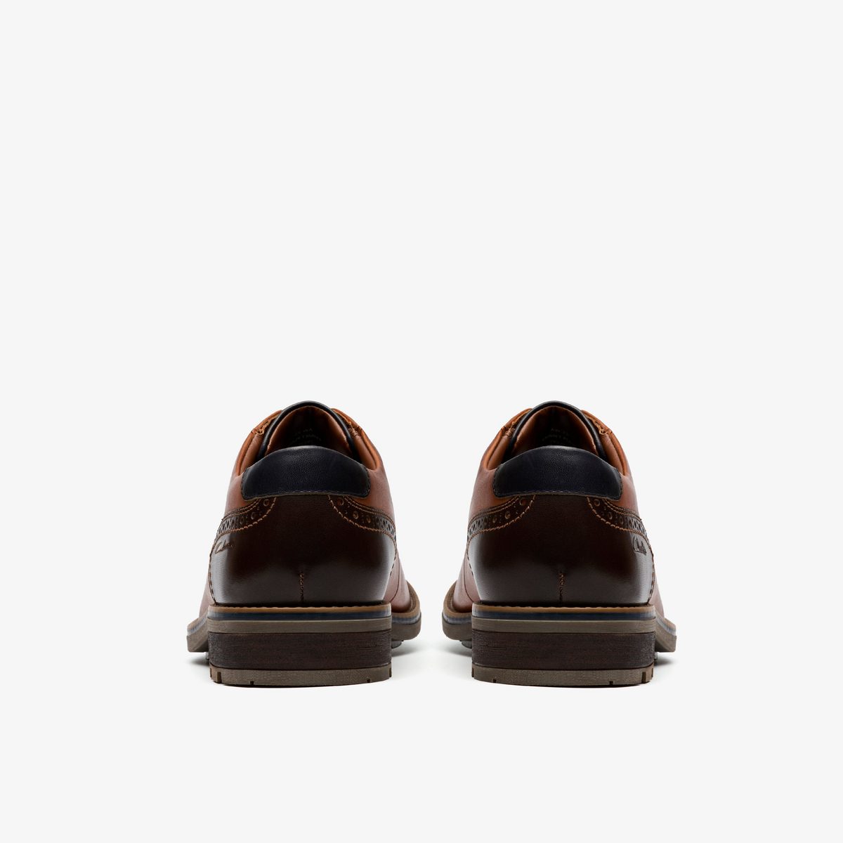 Emmet Plain detail