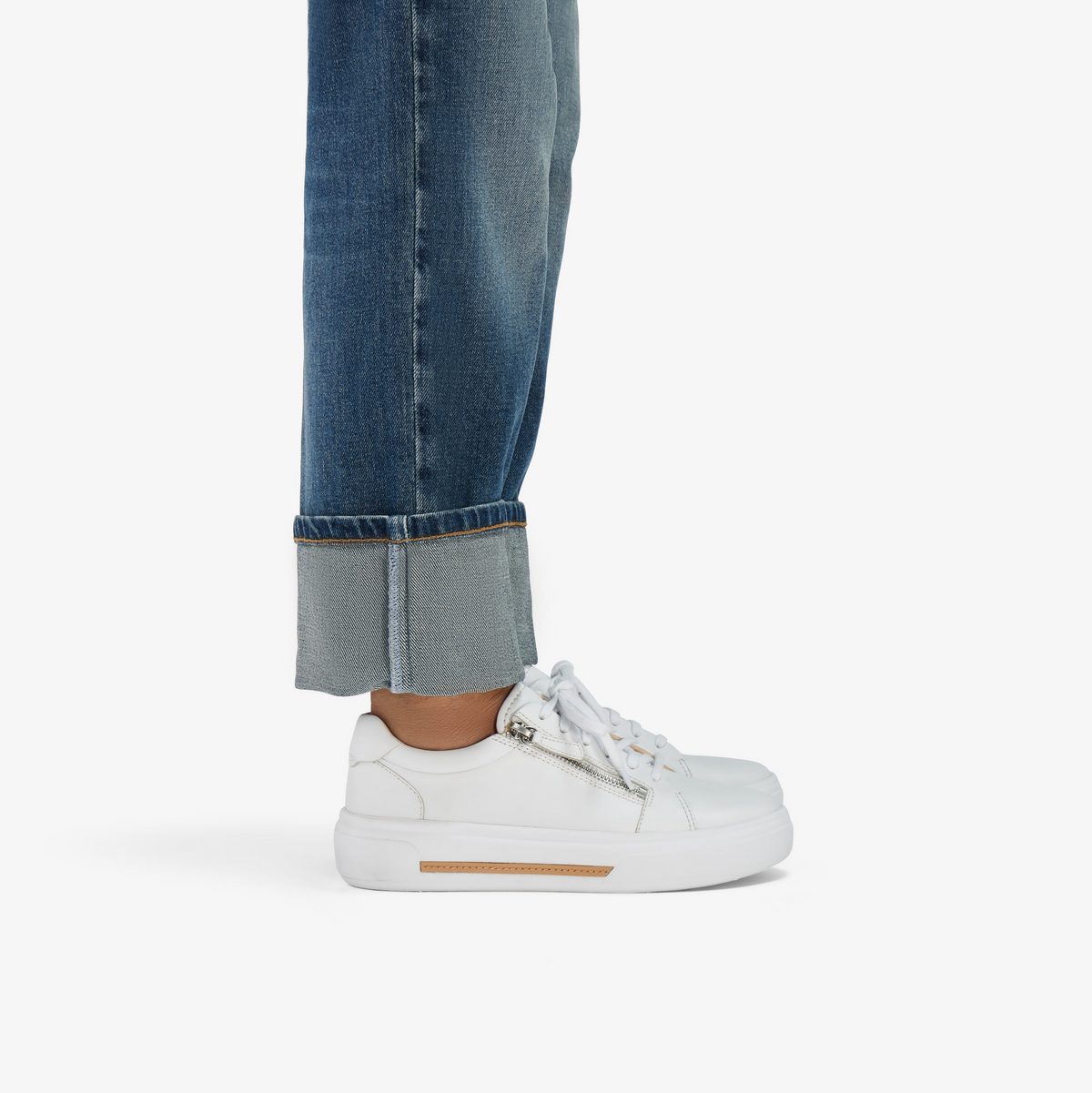 Hollyrose Zip detail