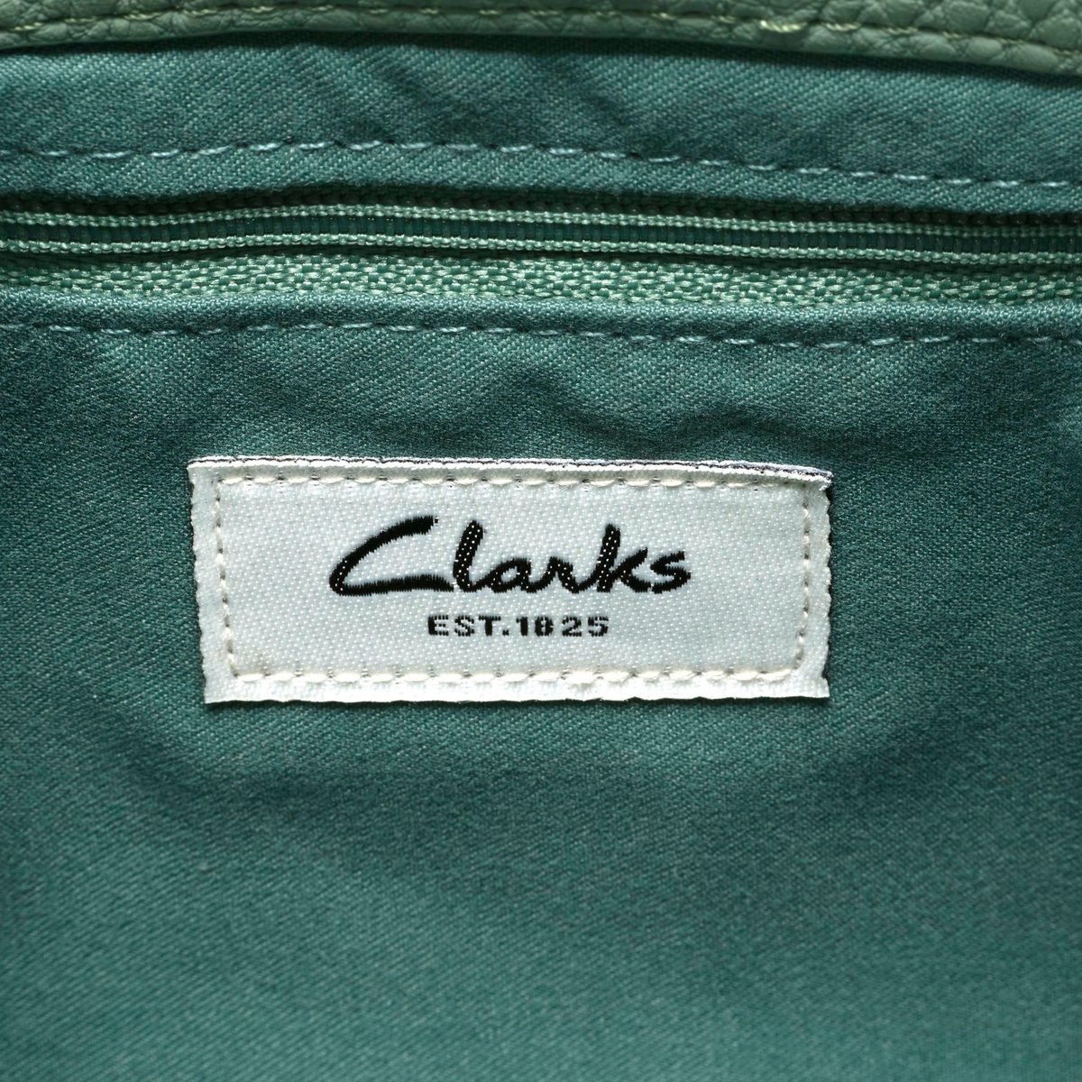 Clara Crossbody Bag  detail