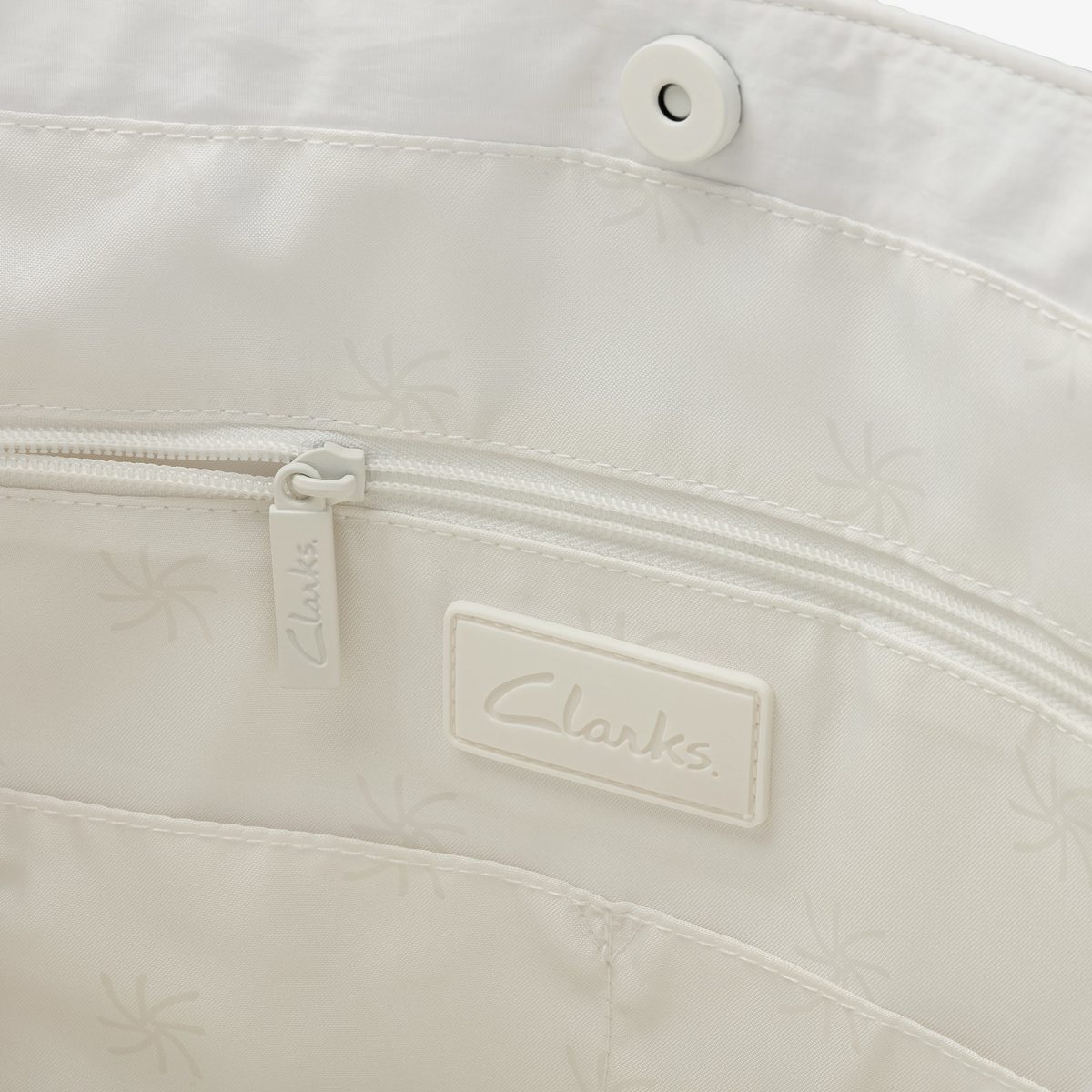 Cloudsteppers Tote Bag detail