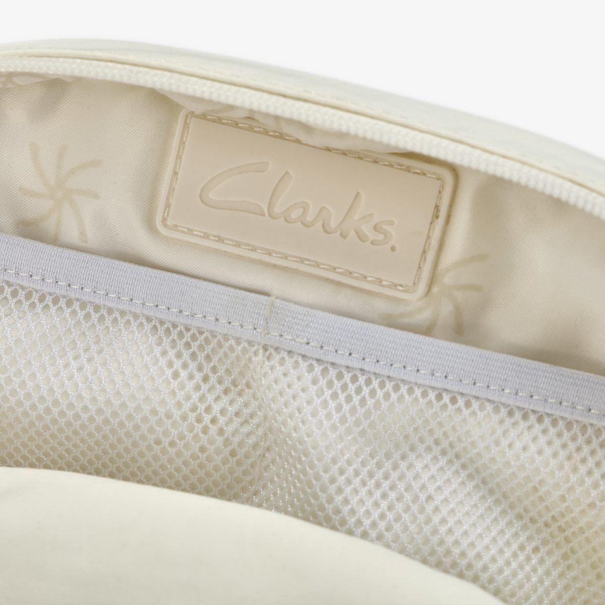 Cloudsteppers Belt Bag detail