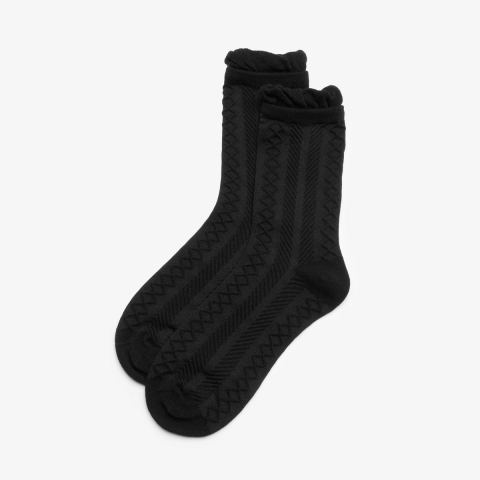 Ruffle Crew Sock — Black