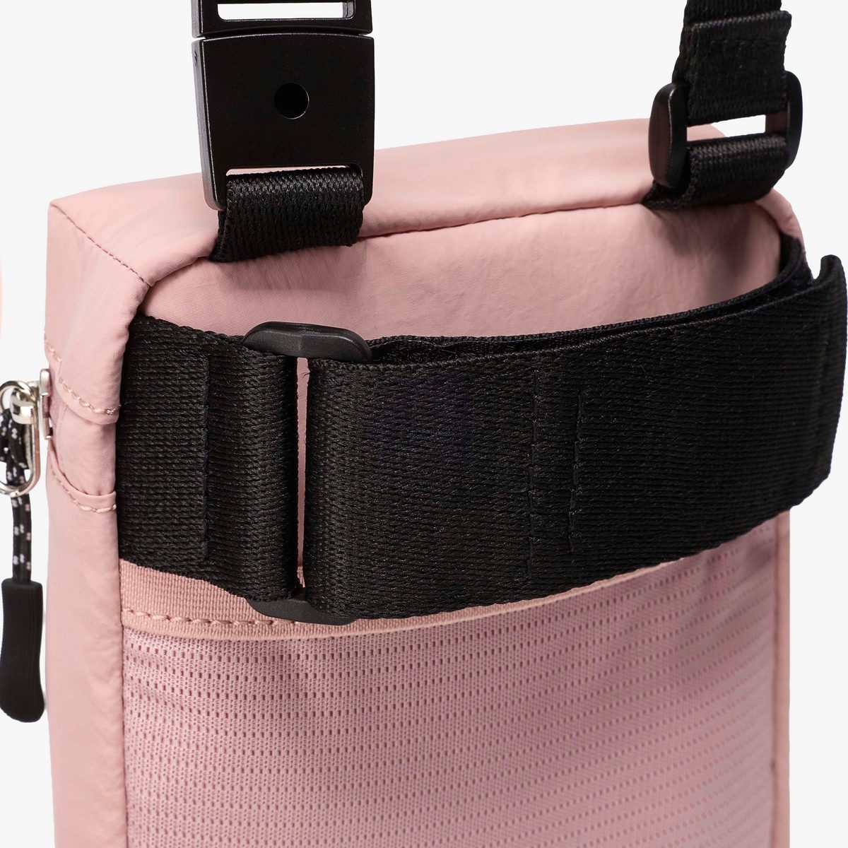 Cloudsteppers Mia Phone Crossbody Bag detail