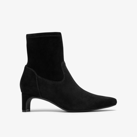Edina Stretch — Black Suede