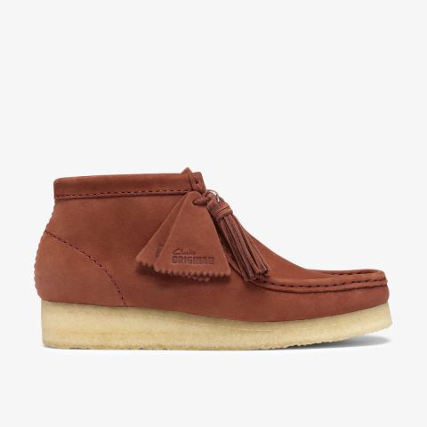 Wallabee Boot — Red Nubuck