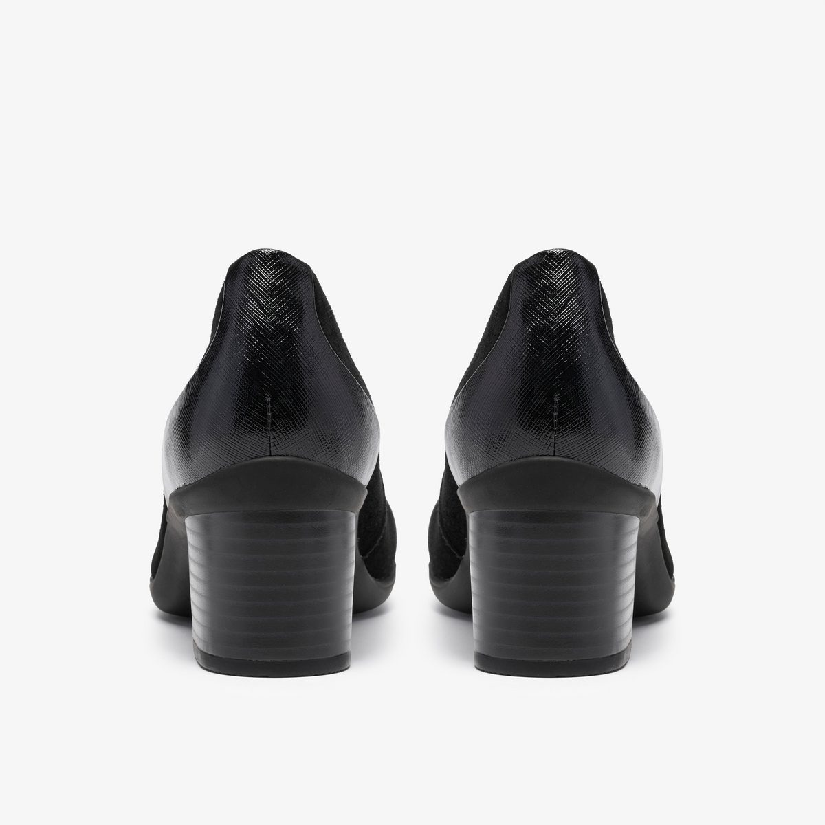 Shaya Lux detail